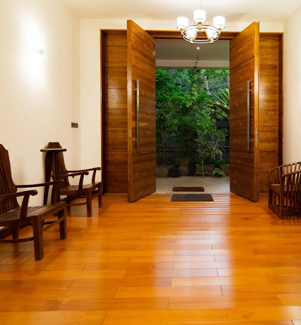 Royal Retreat ,Kandy Country house