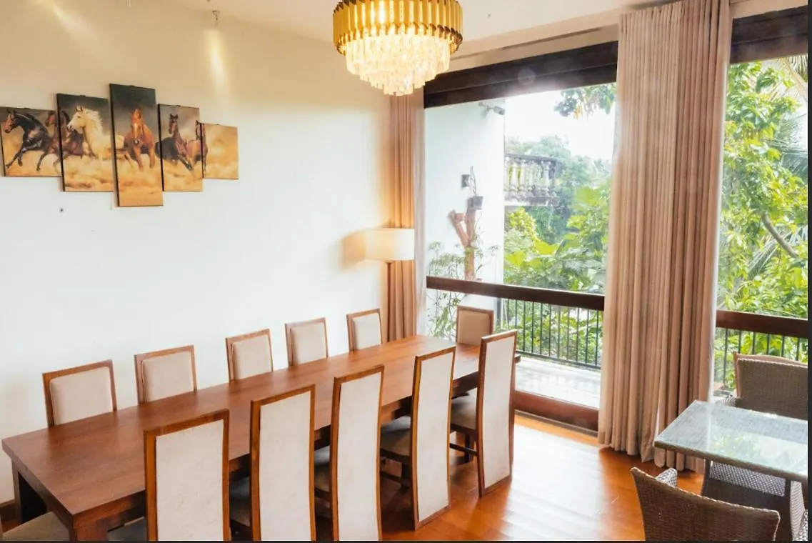 Royal Retreat ,Kandy Country house